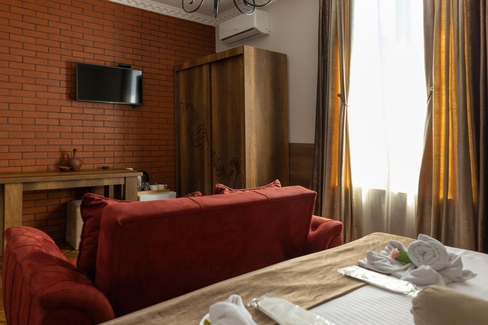Hestia Boutique Hotel Gori Exterior foto